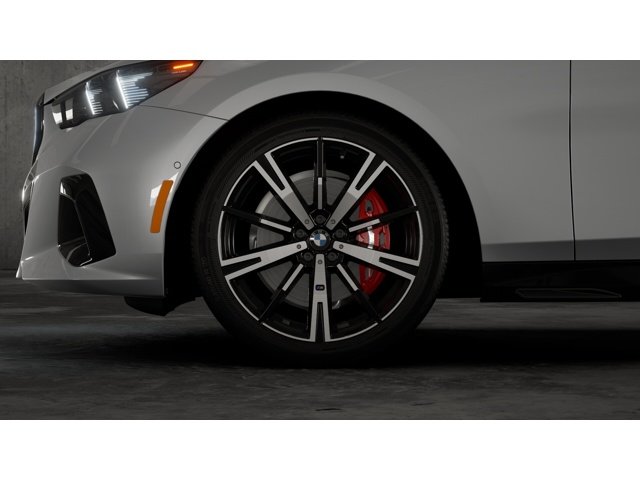 New 2027 Brooklyn Grey Metallic BMW 530i xDrive image 7