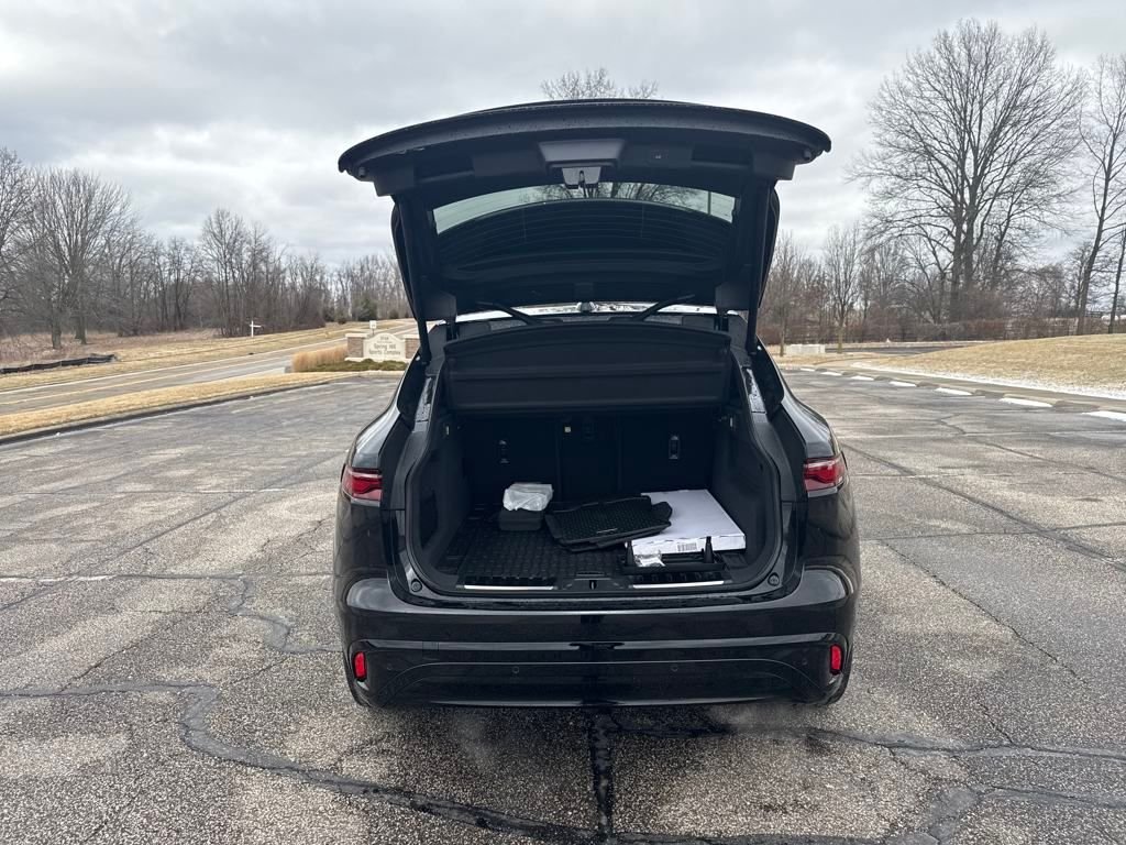 2026 Jaguar F-Pace R-Dynamic S - Photo 9