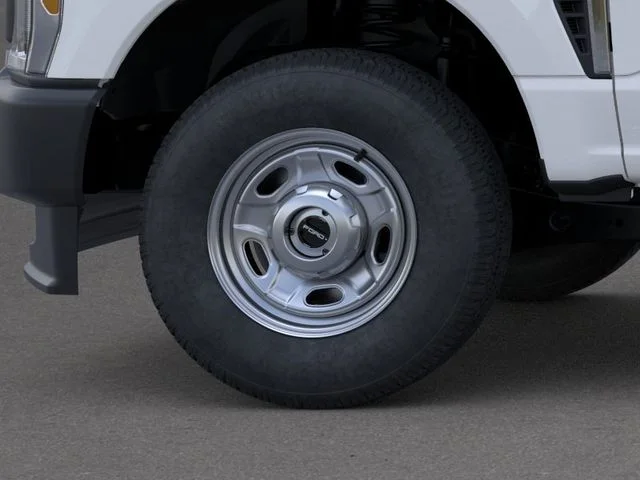 New 2026 Oxford White Ford XL image 19