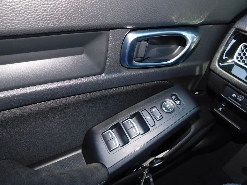 Used 2022 Silver Honda Sport image 21
