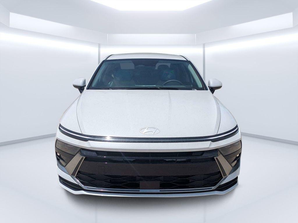 New 2026 White Hyundai SEL Sport image 8