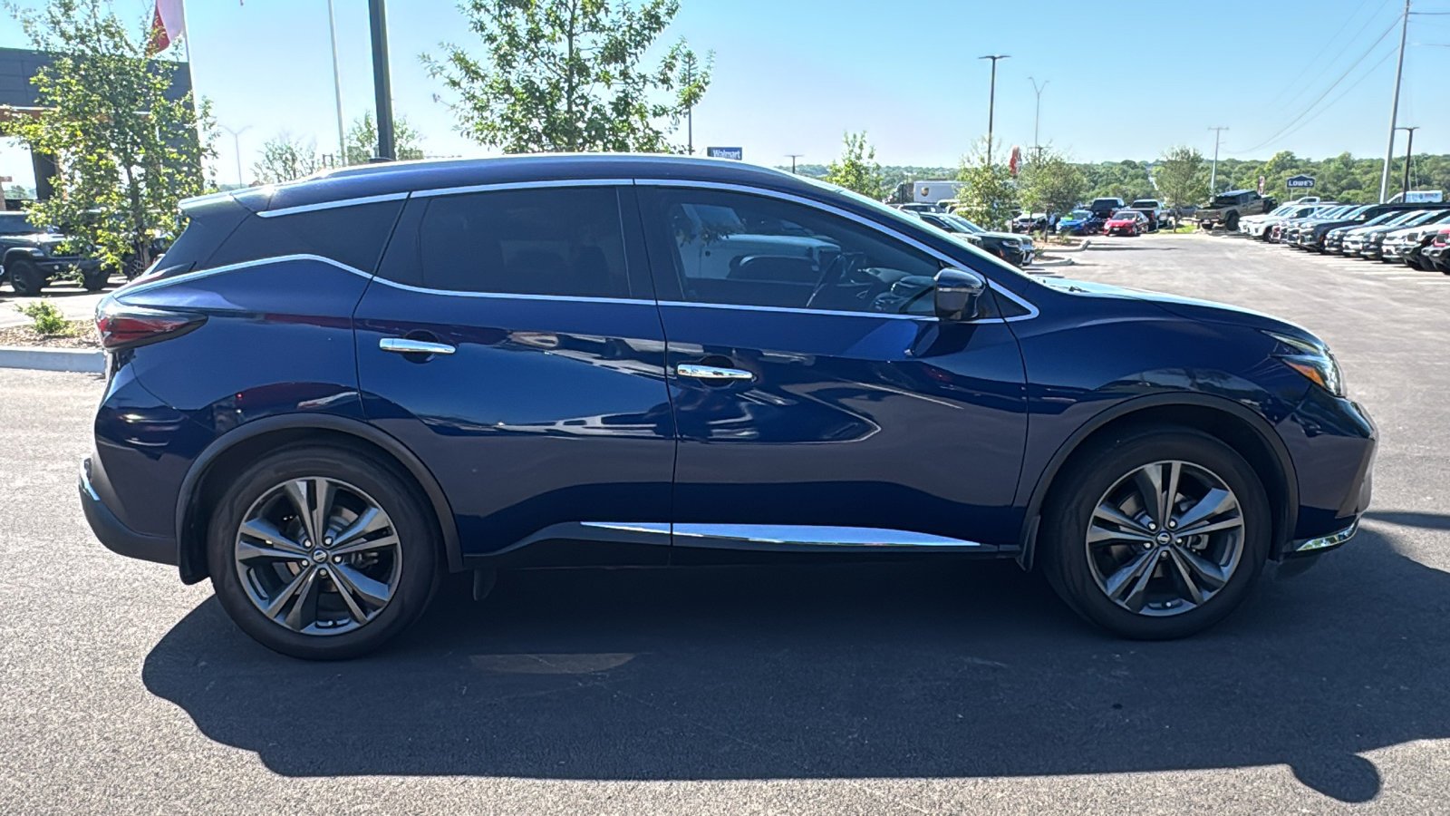 Certified Used 2020 Deep Blue Pearl Nissan Platinum image 4