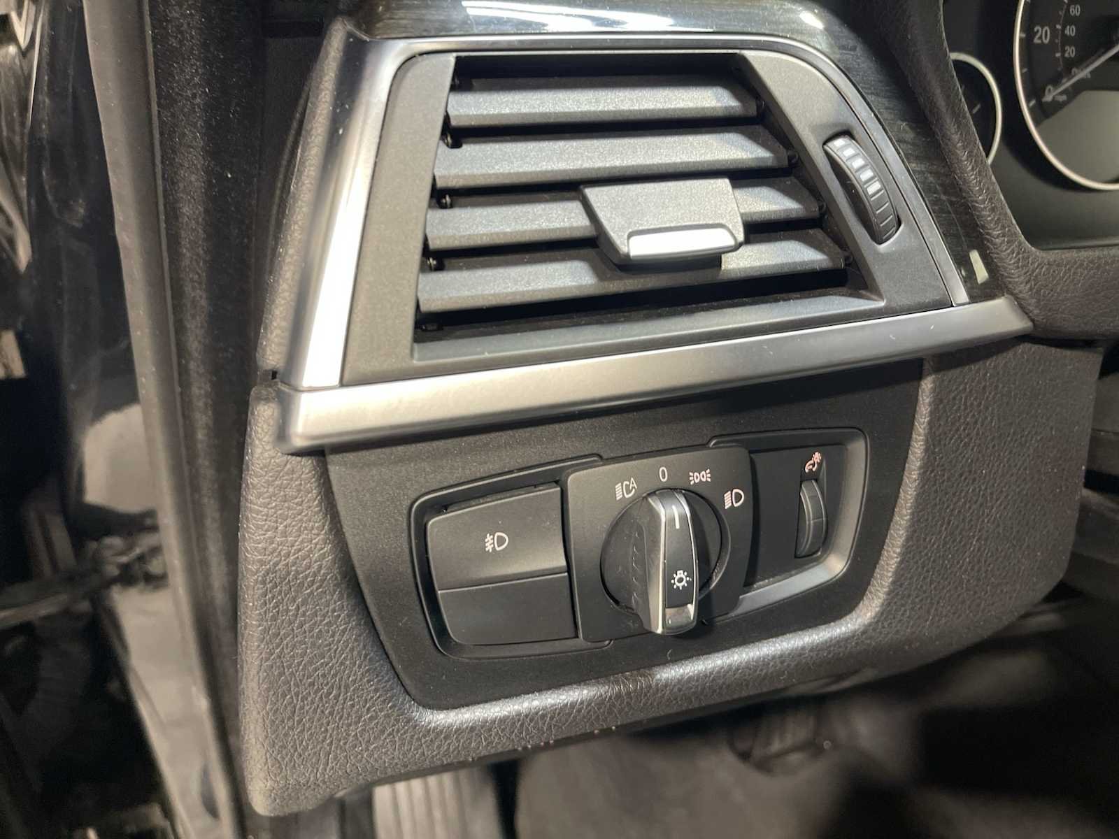 Used 2018 Black BMW 430i xDrive image 23