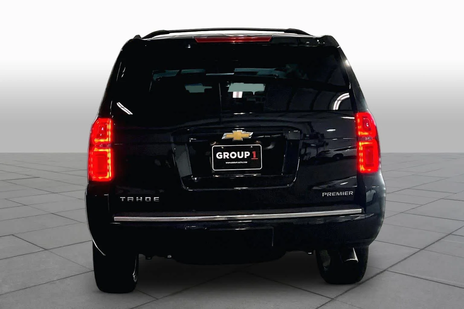 Used 2019 Black Chevrolet Premier image 5