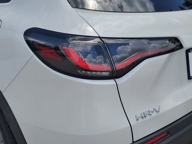 New 2027 Platinum White Pearl Honda LX image 9