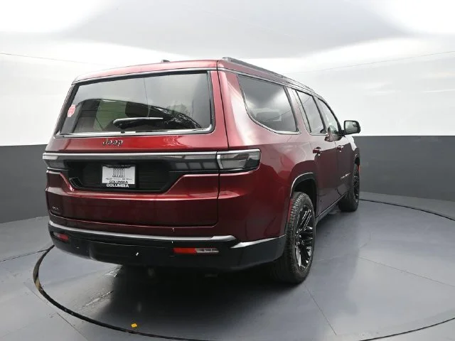New 2026 Velvet Red Pearl-Coat Exterior Paint Jeep Limited Reserve image 8