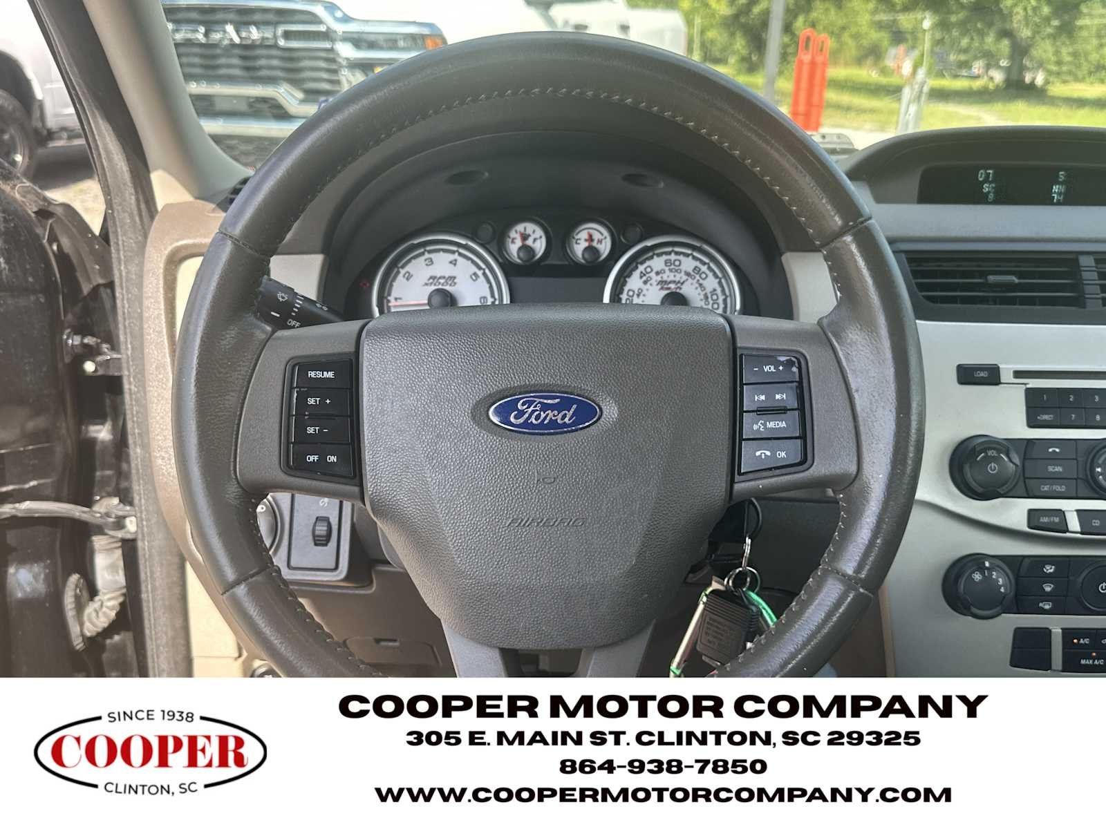 Used 2010 BLACK Ford SE image 25