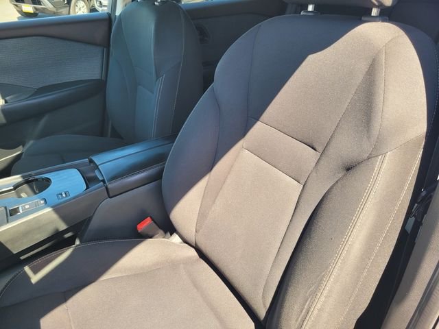 Used 2023 Gray Nissan S image 13