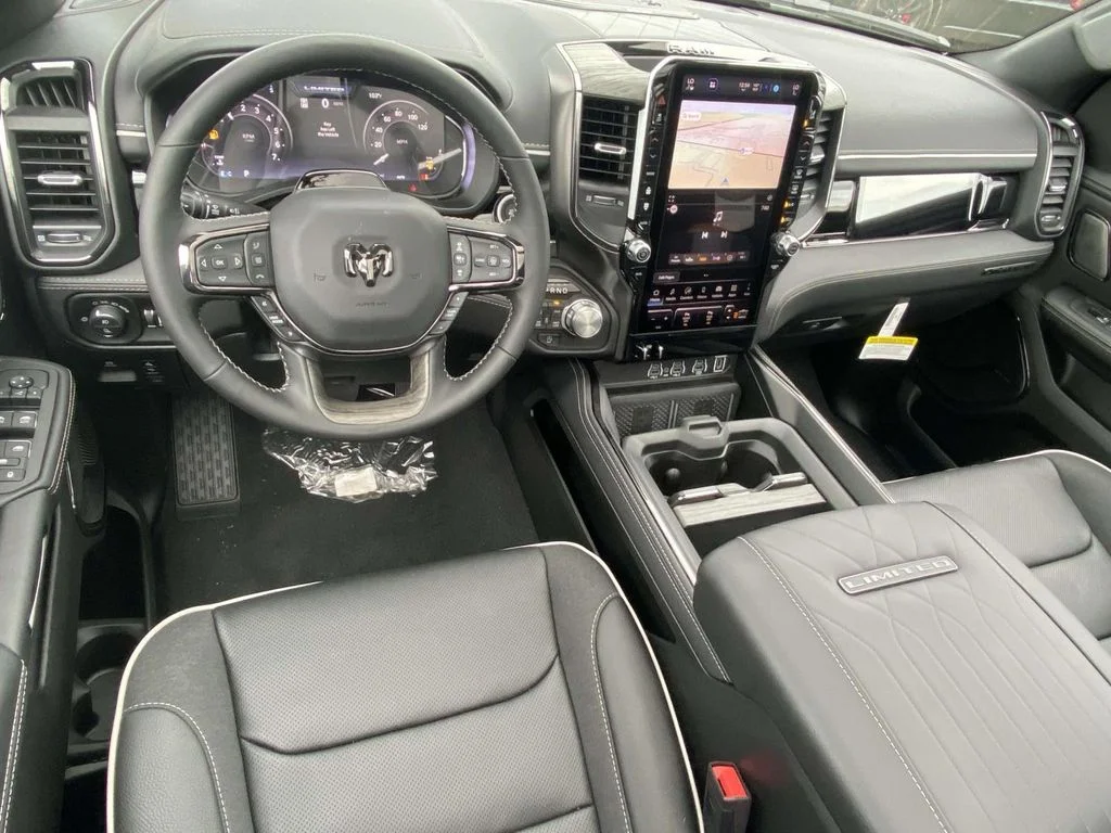 New 2026 Diamond Black Crystal Pearlcoat RAM Limited image 13