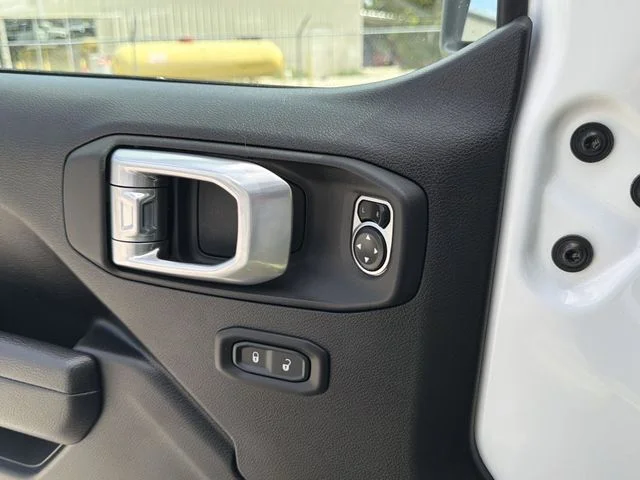 Used 2024 White Jeep Willys image 20