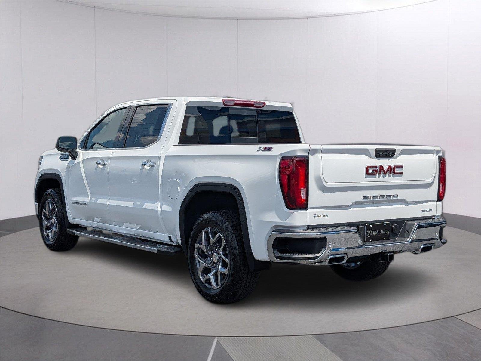 New 2026 Summit White GMC SLT image 3