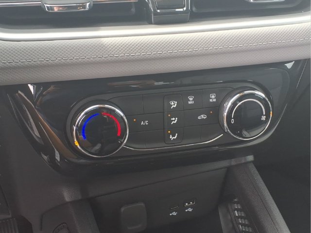 New 2026 Mosaic Black Metallic Chevrolet LT image 10