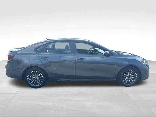 Used 2024 Gray Kia GT-Line image 6