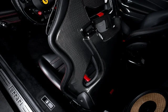Certified Used 2020 Nero Ferrari  image 33