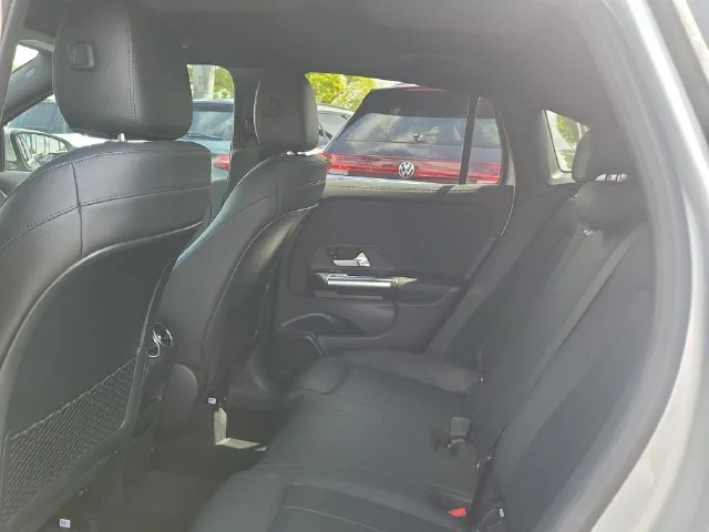 Used 2021 Silver Mercedes-Benz GLA 250 image 13