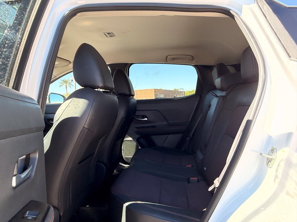 Used 2025 White Nissan SR image 15