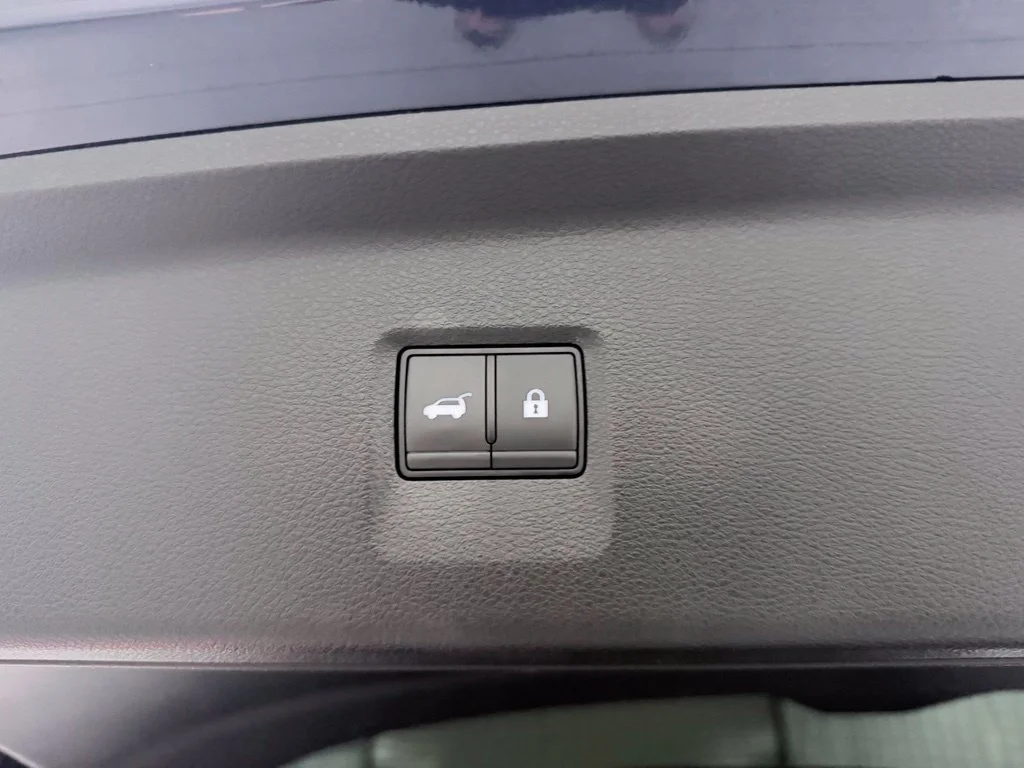 Used 2023 Blue INFINITI Sensory image 42
