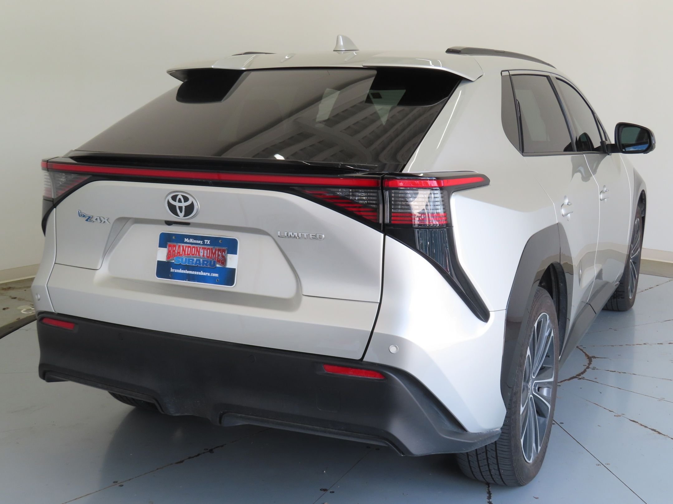 Used 2023 Silver Toyota Limited image 3
