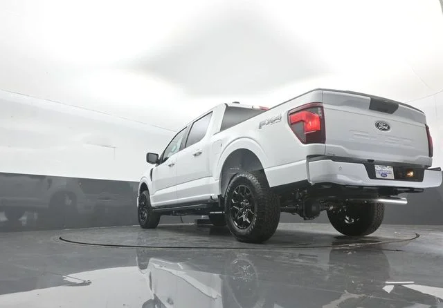 New 2026 Oxford White Ford XLT image 35