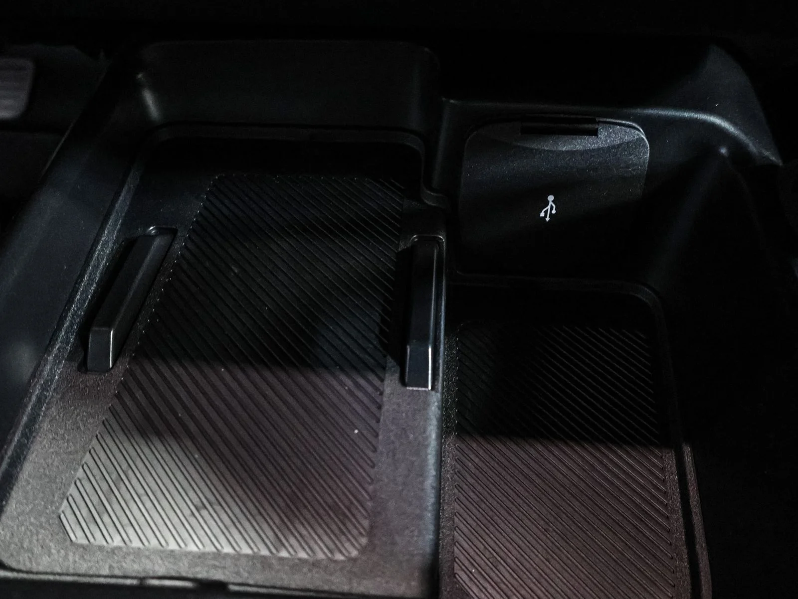 Used 2026 Carbonized Gray Metallic Ford Badlands® image 34