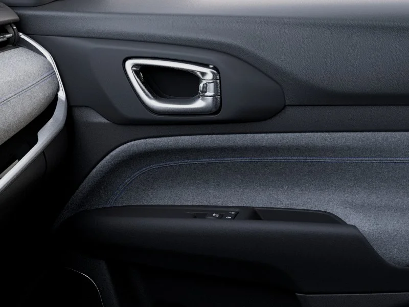 New 2026 Diamond Black Crystal Pearlcoat Jeep Latitude image 59