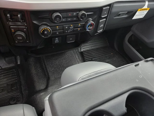 New 2026 Oxford White Ford F-250® XL image 28