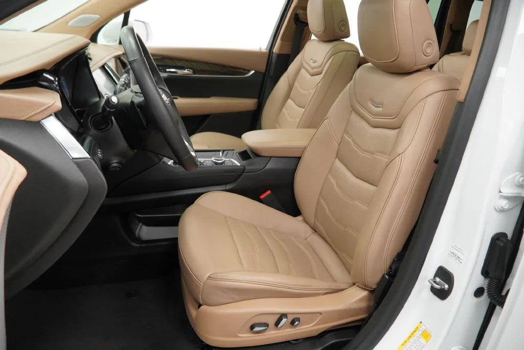 Used 2020 White Cadillac Premium Luxury image 5