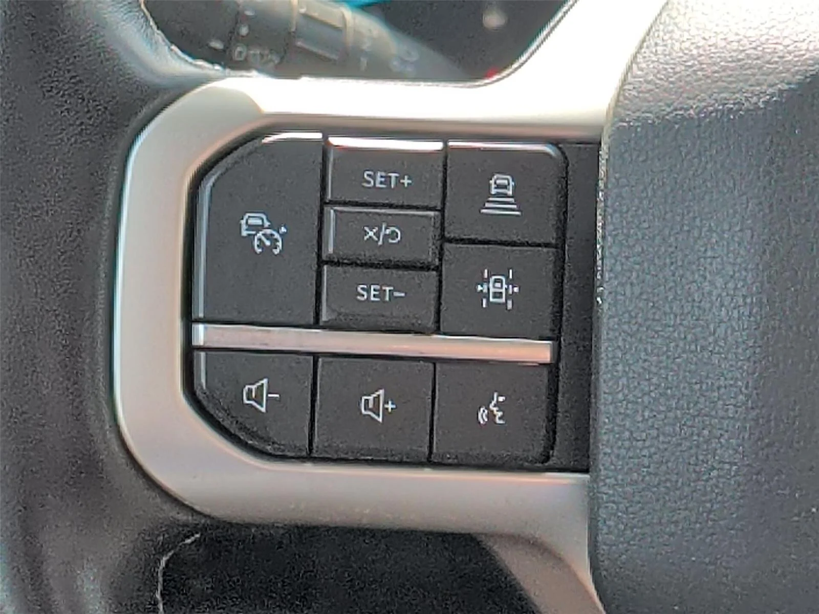 Used 2024 Oxford White Ford Limited image 25