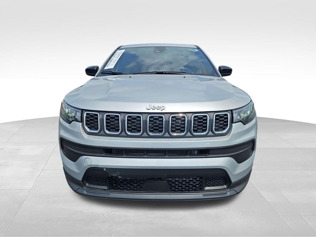 Used 2025 Silver Jeep Sport image 10
