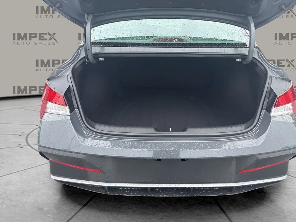 Used 2024 Gray Hyundai SEL image 26