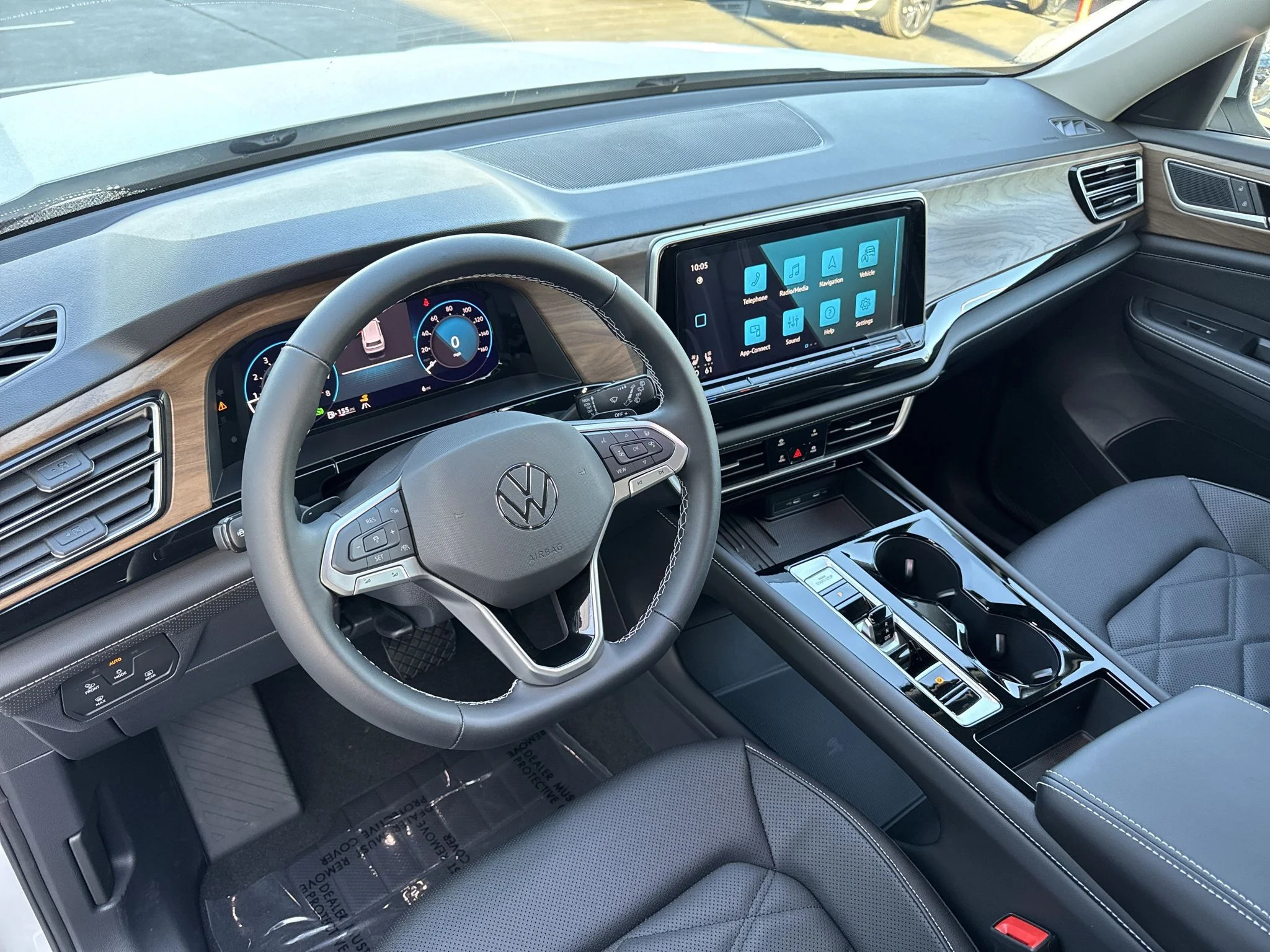 New 2026 Opal White Pearl Volkswagen 2.0T SE w/Technology image 16
