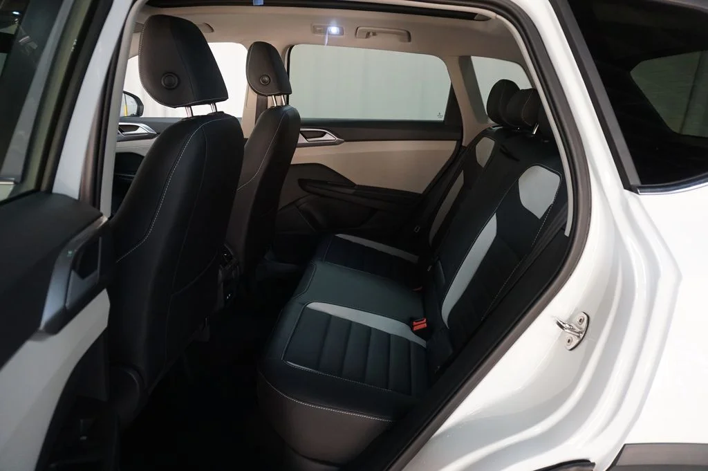 New 2026 White Volkswagen 1.5T SEL image 11