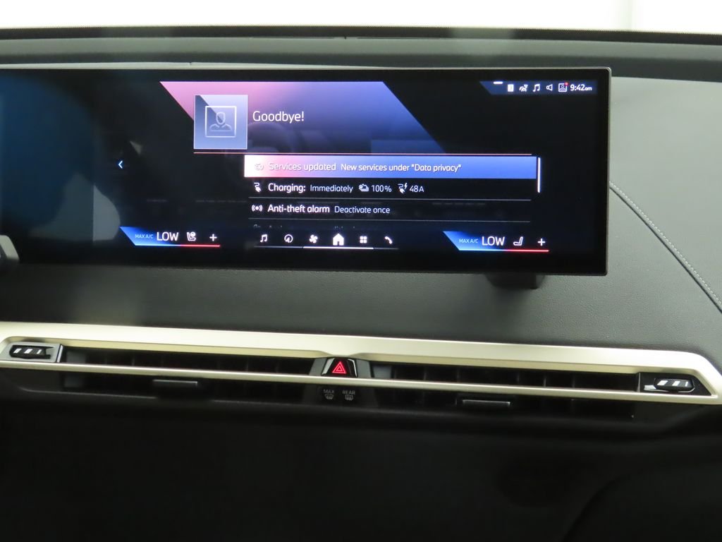 2026 BMW iX 60 - Photo 15