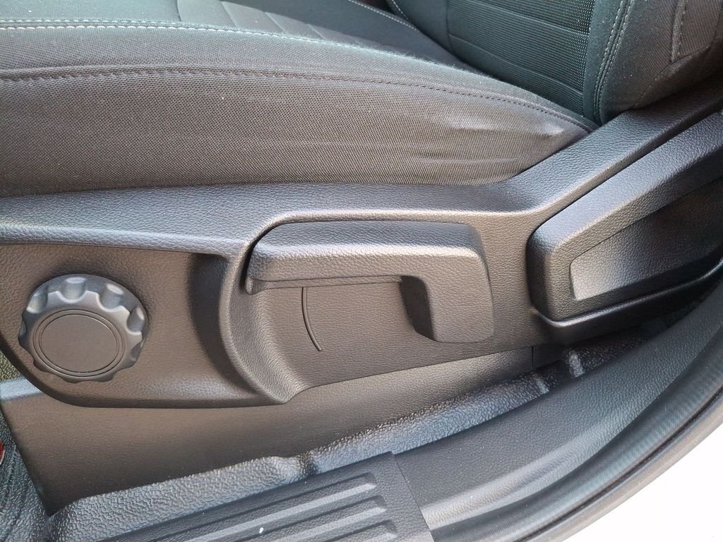 Used 2019 Silver Ford XL image 14