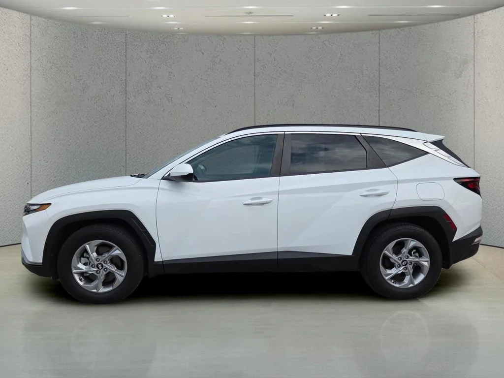 Used 2024 White Pearl Hyundai SEL image 7