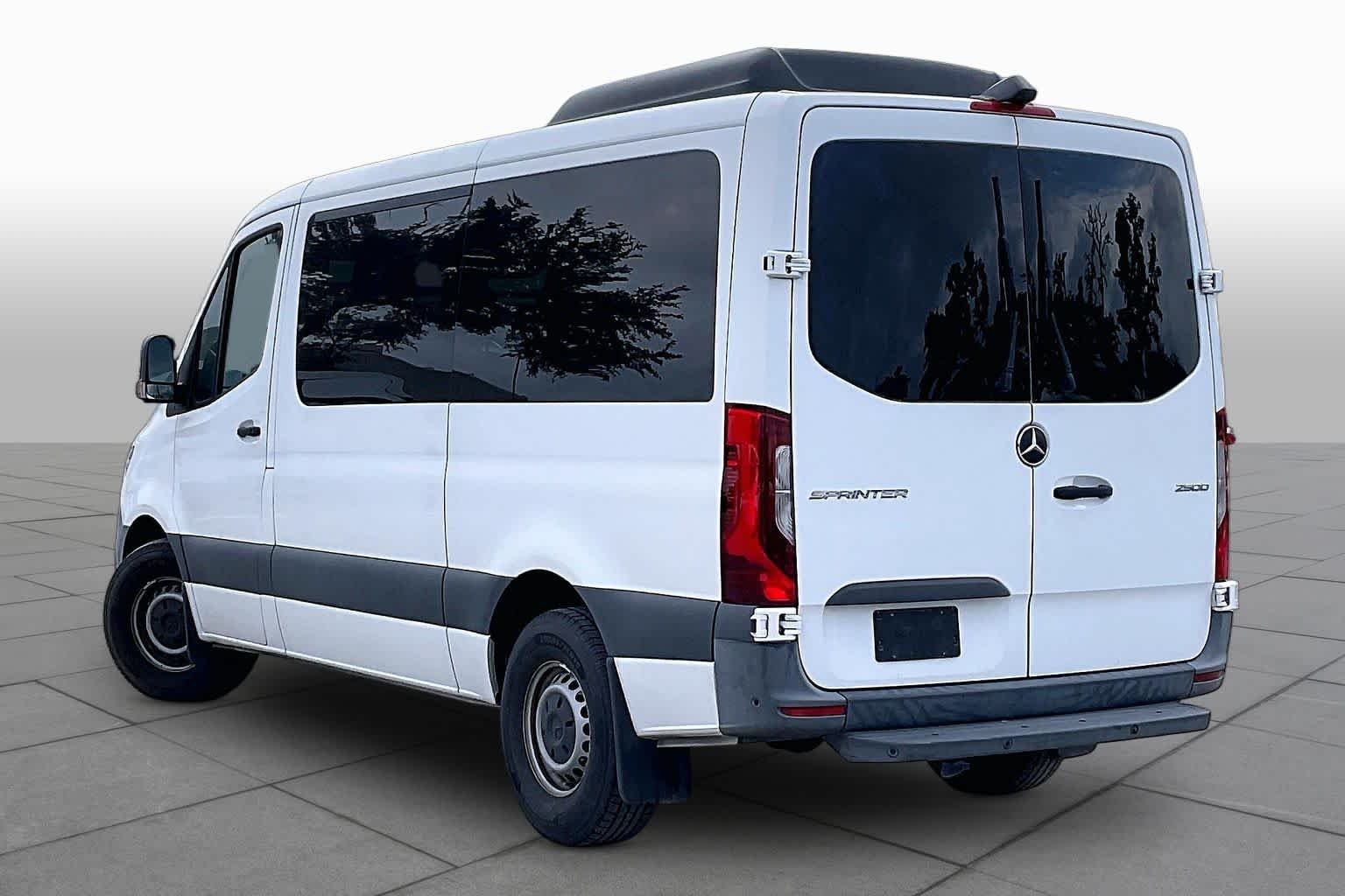 Used 2021 Arctic White Mercedes-Benz  image 12