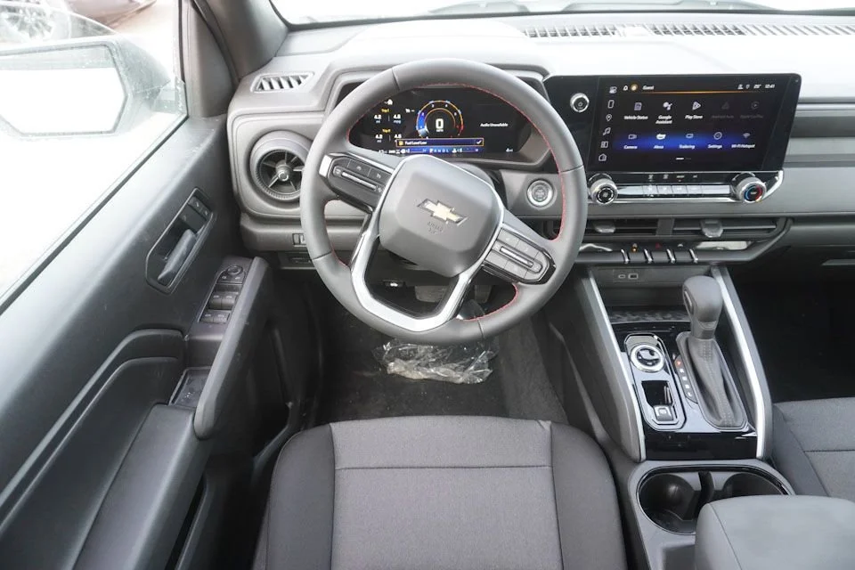 2025 Chevrolet Colorado Work Truck - Photo 12