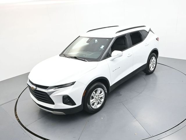 Used 2022 Summit White Chevrolet LT image 37