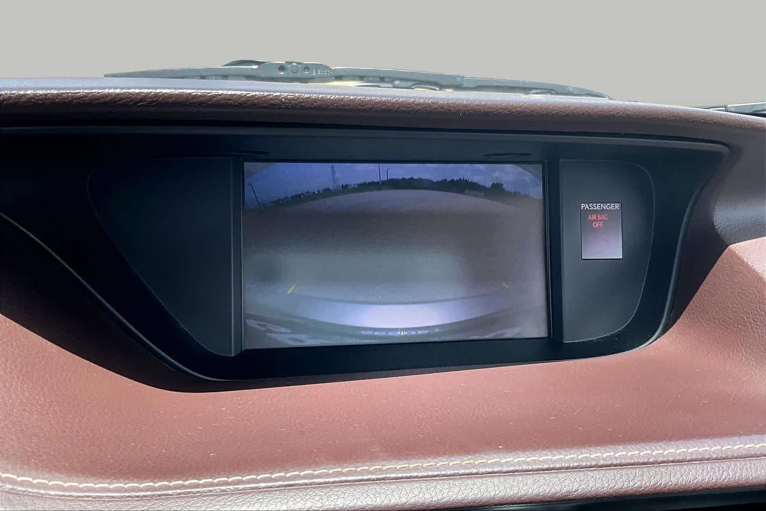 Used 2016 Atomic Silver Lexus  image 24