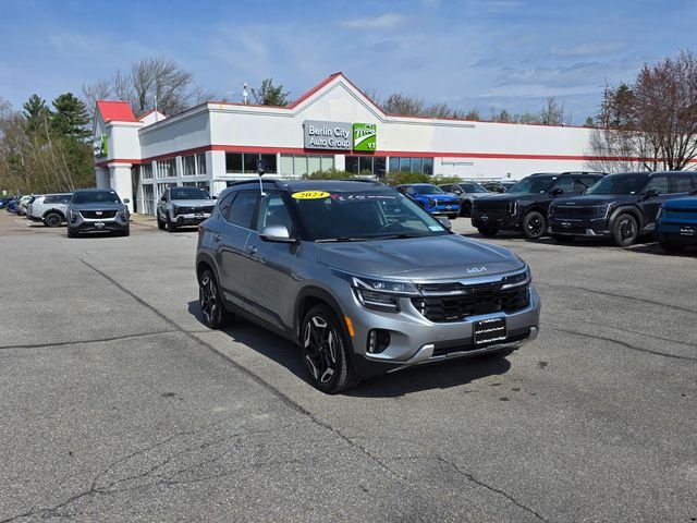 Used 2024 Steel Gray Kia SX image 30