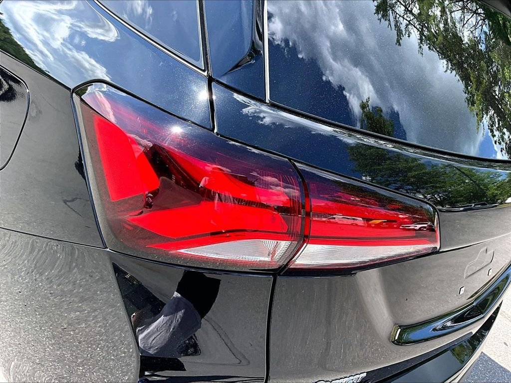 Used 2023 Mosaic Black Metallic Chevrolet RS image 33