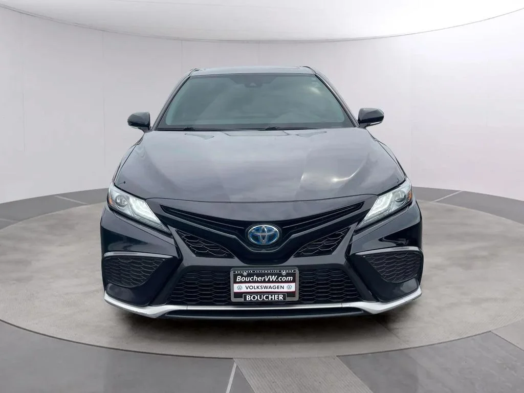 Used 2022 Midnight Black Metallic Toyota XSE image 8