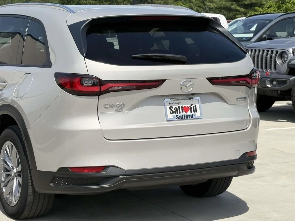 Used 2024 Silver Mazda Preferred image 11