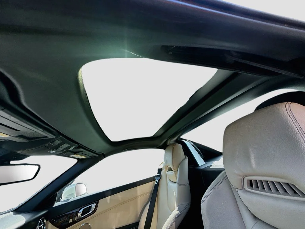 Used 2014  Mercedes-Benz SLK 250 image 18
