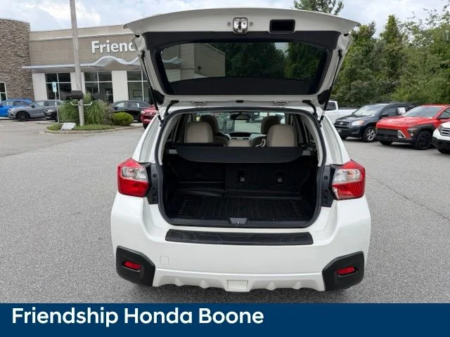 Used 2016 White Subaru 2.0i Premium image 27