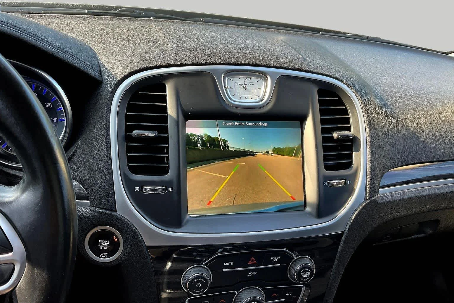 Used 2019 Ceramic Grey Clearcoat Chrysler Touring image 26