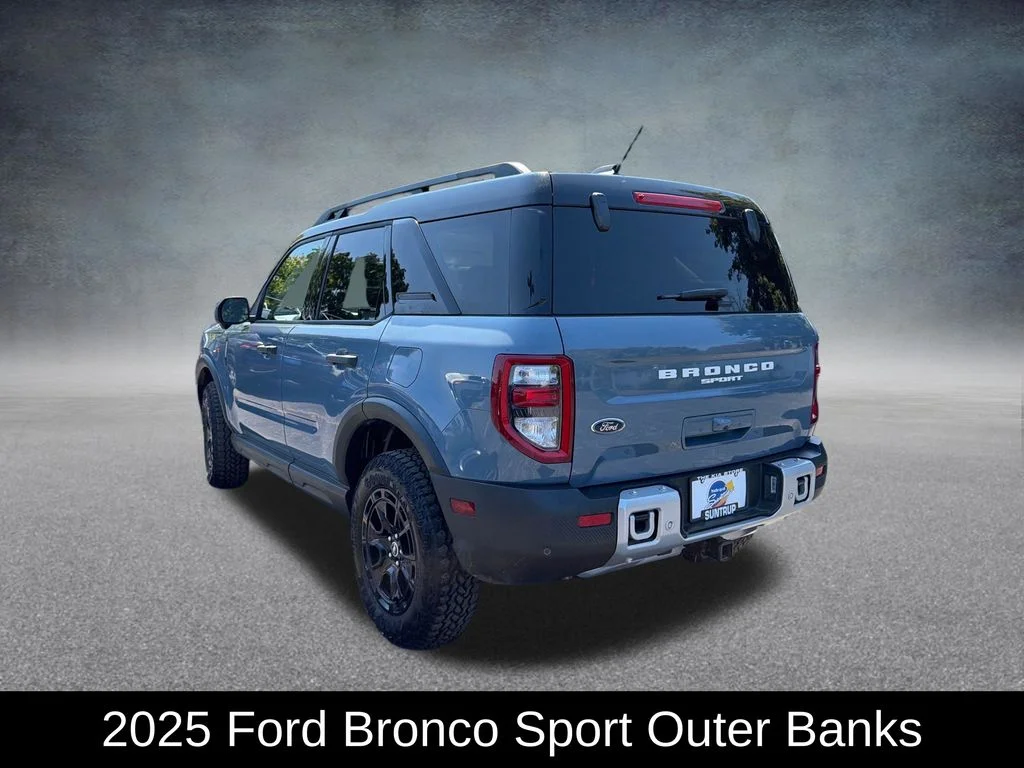 Used 2025 Gray Ford Outer Banks image 3