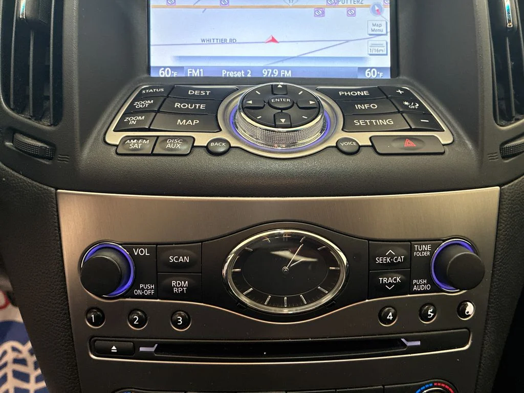 2011 INFINITI G Sedan - Photo 16