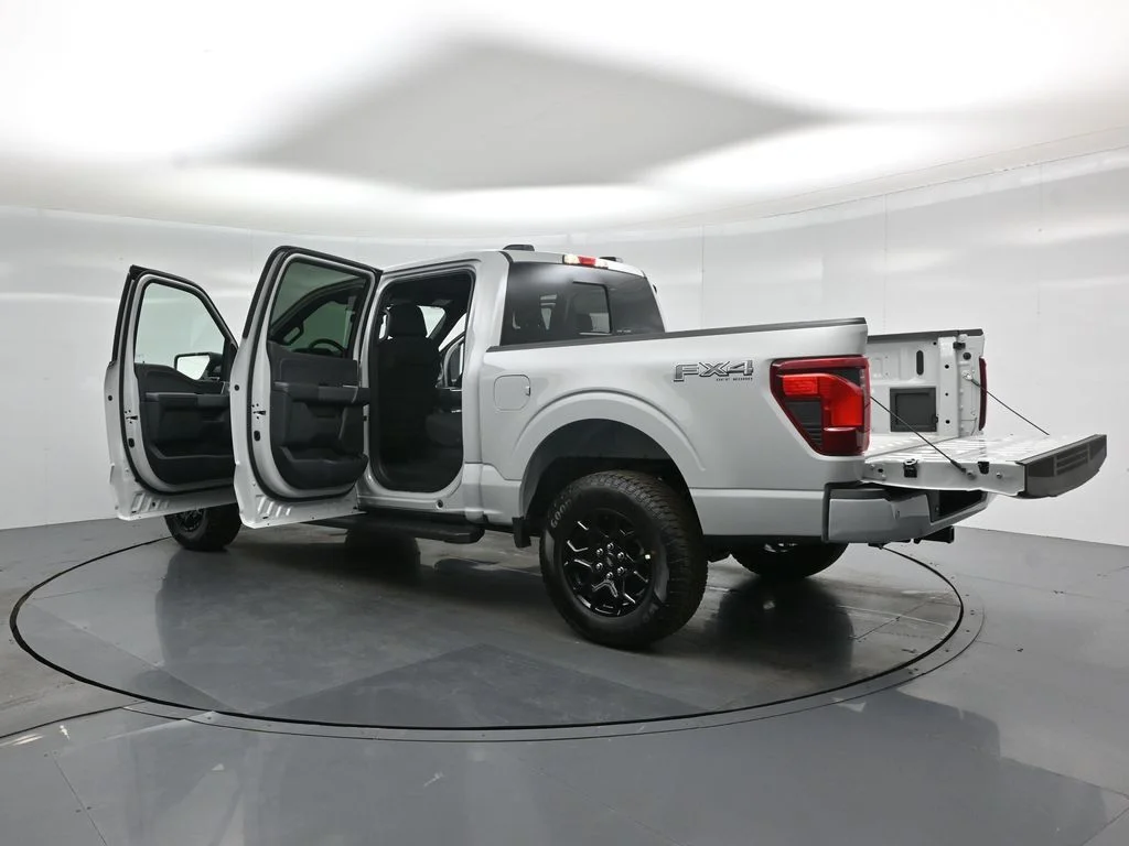 New 2026 Avalanche Ford XLT image 33