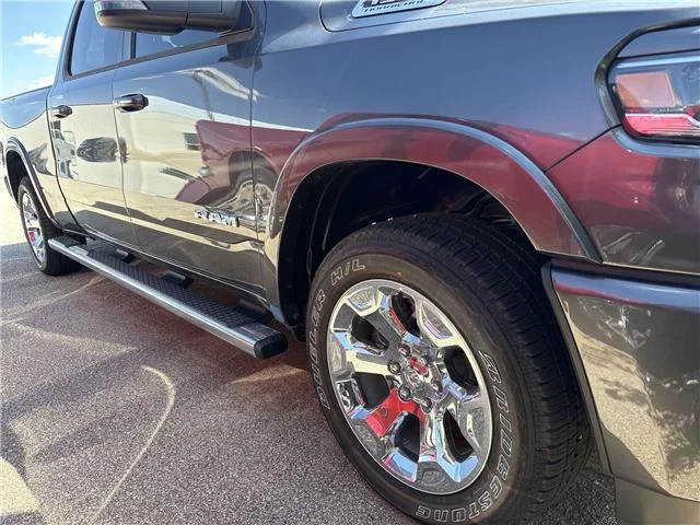 New 2026 Granite Crystal Metallic Clear-Coat  Paint Ram BIGHORN/LONESTAR CREW 4X4 image 16